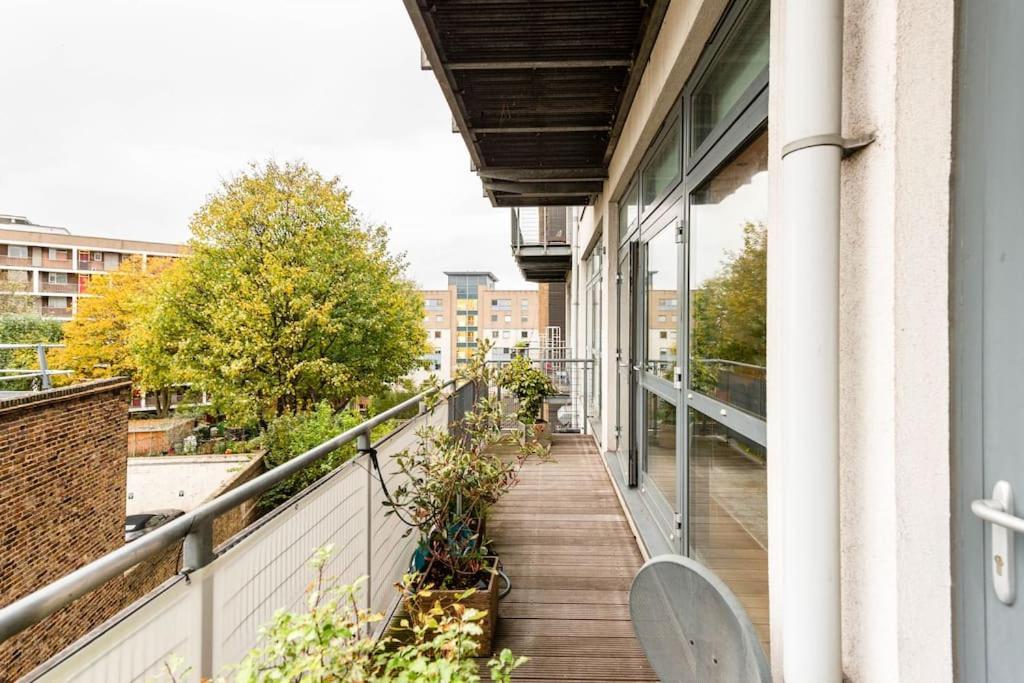 Luxurious Flat Sunny, Quiet, Design, Lift, Balcony Lägenhet London Exteriör bild
